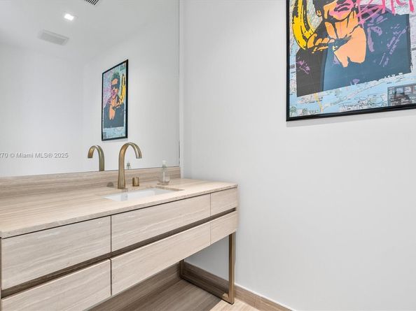 18975 Collins Ave 804, Sunny Isles Beach FL 33160