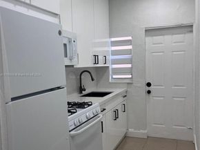1326 SW 6th St 9, Miami FL 33135