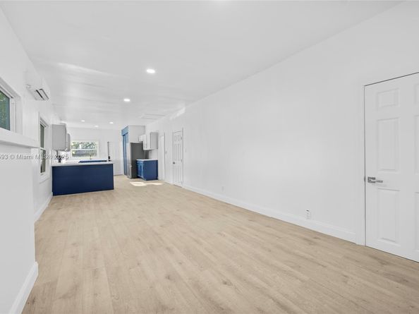 832 N C St, Lake Worth FL 33460