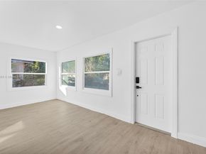 832 N C St, Lake Worth FL 33460