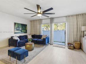 11611 NW 11th St 11611, Pembroke Pines FL 33026