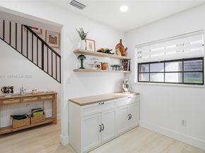 11611 NW 11th St 11611, Pembroke Pines FL 33026