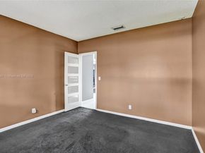 1321 SW 102nd Ave, Pembroke Pines FL 33025