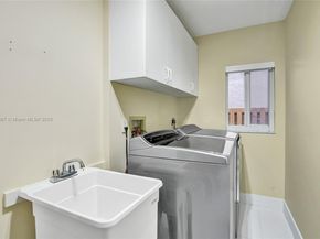 1321 SW 102nd Ave, Pembroke Pines FL 33025