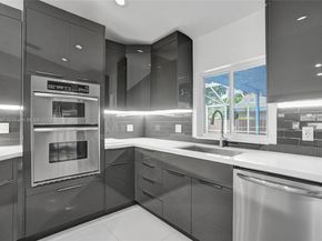 1321 SW 102nd Ave, Pembroke Pines FL 33025