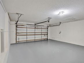 1321 SW 102nd Ave, Pembroke Pines FL 33025