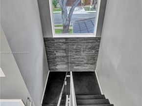 1321 SW 102nd Ave, Pembroke Pines FL 33025