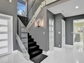 1321 SW 102nd Ave, Pembroke Pines FL 33025