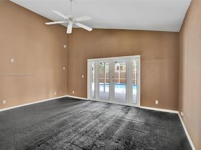 1321 SW 102nd Ave, Pembroke Pines FL 33025