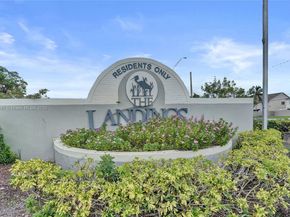 1321 SW 102nd Ave, Pembroke Pines FL 33025