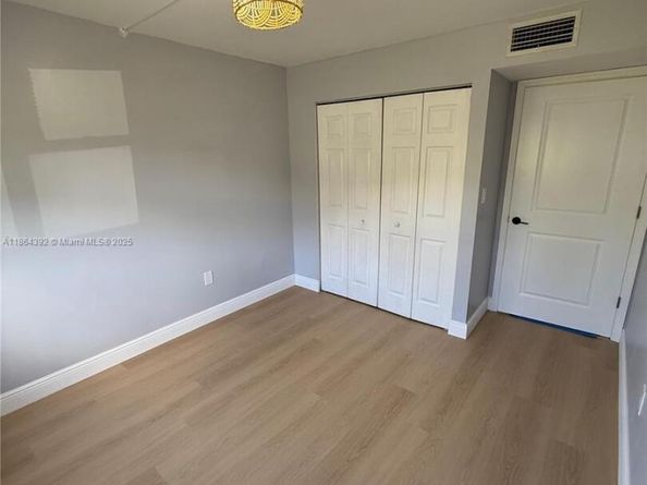 15620 SW 80th St H101, Miami FL 33193