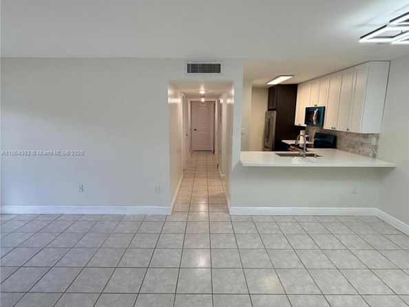 15620 SW 80th St H101, Miami FL 33193