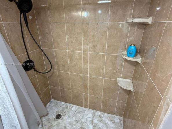 15620 SW 80th St H101, Miami FL 33193