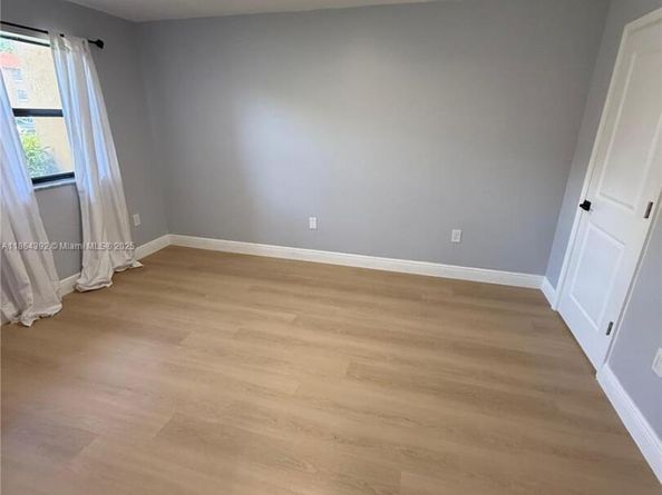 15620 SW 80th St H101, Miami FL 33193
