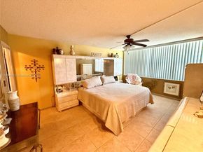 1801 S Ocean Dr 233, Hallandale Beach FL 33009