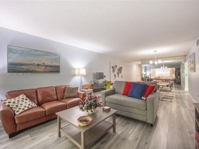 4000 Crystal Lake Dr 114, Deerfield Beach FL 33064