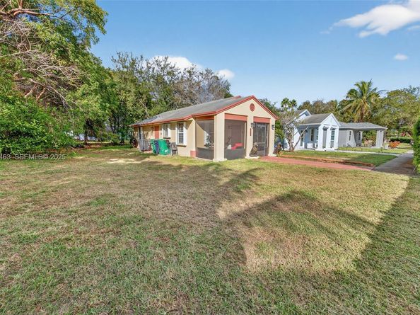 12235 SW 202nd St, Miami FL 33177