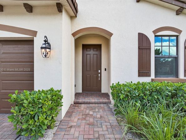 1310 Whitcombe Dr, Royal Palm Beach FL 33411