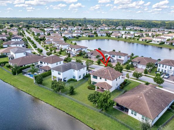 1310 Whitcombe Dr, Royal Palm Beach FL 33411