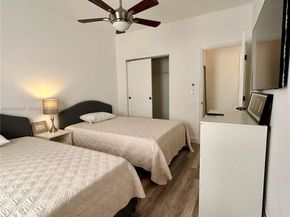 215 30th St 17, Miami Beach FL 33140