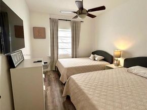 215 30th St 17, Miami Beach FL 33140
