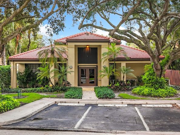 10524 NW 10th St A125, Plantation FL 33322