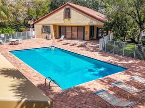 10524 NW 10th St A125, Plantation FL 33322