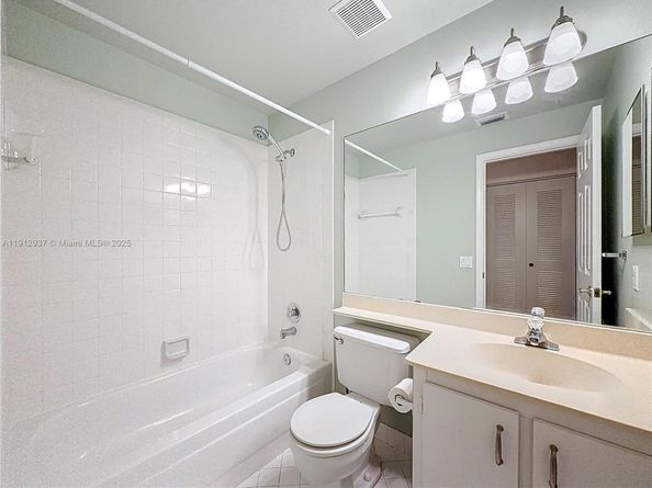 10524 NW 10th St A125, Plantation FL 33322