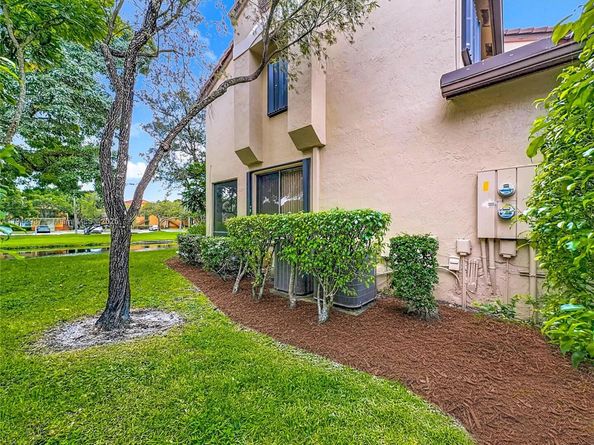 10524 NW 10th St A125, Plantation FL 33322