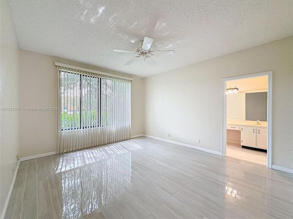 10524 NW 10th St A125, Plantation FL 33322