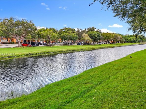 10524 NW 10th St A125, Plantation FL 33322