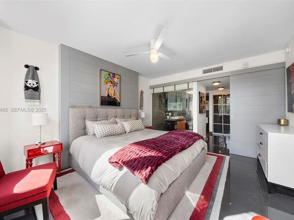 2155 Washington Ct 205, Miami Beach FL 33139