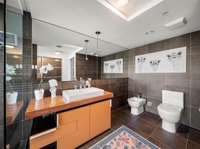 2155 Washington Ct 205, Miami Beach FL 33139