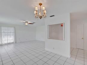 7200 E Tropical Way, Plantation FL 33317