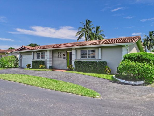 7200 E Tropical Way, Plantation FL 33317