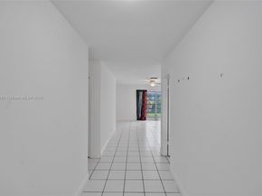 7200 E Tropical Way, Plantation FL 33317