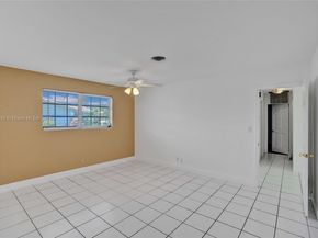7200 E Tropical Way, Plantation FL 33317