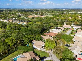 10873 NW 10th Pl, Coral Springs FL 33071