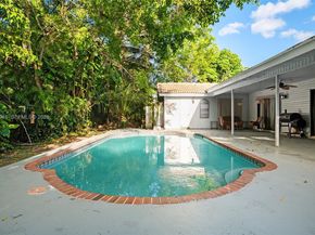 10873 NW 10th Pl, Coral Springs FL 33071
