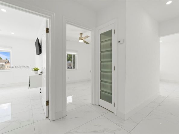 4205 E 10th Ave, Hialeah FL 33013