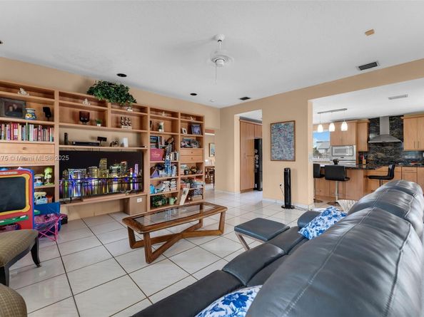 3200 SW 132nd Ave, Miami FL 33175