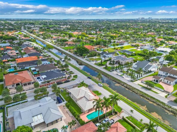 3200 SW 132nd Ave, Miami FL 33175