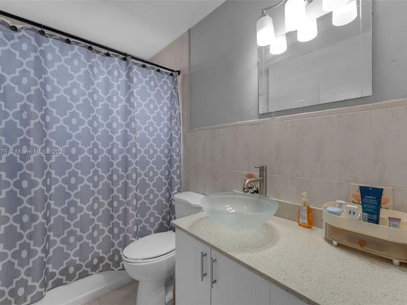 3200 SW 132nd Ave, Miami FL 33175