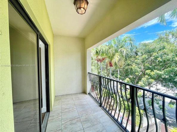 3204 Bird Ave 105, Miami FL 33133