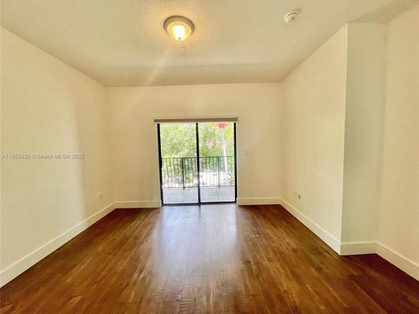 3204 Bird Ave 105, Miami FL 33133
