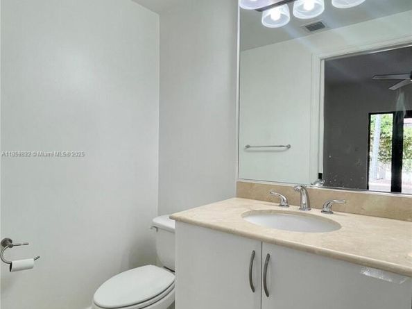 3204 Bird Ave 105, Miami FL 33133