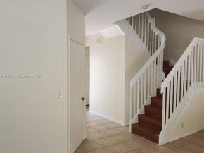 9166 NW 40th Pl, Sunrise FL 33351