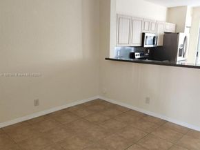 9166 NW 40th Pl, Sunrise FL 33351