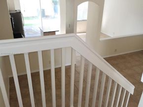 9166 NW 40th Pl, Sunrise FL 33351