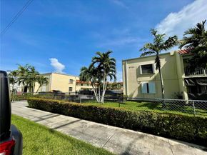 8701 SW 12th St 30, Miami FL 33174